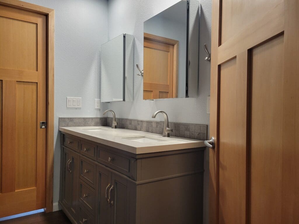 Custom primary bathroom remodel completed by Rydman Enterprises in Sandy, Oregon